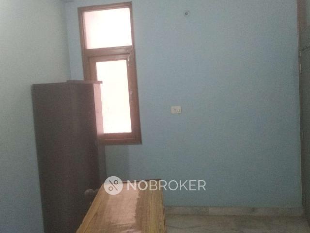Flat for rent in East Delhi, Deri