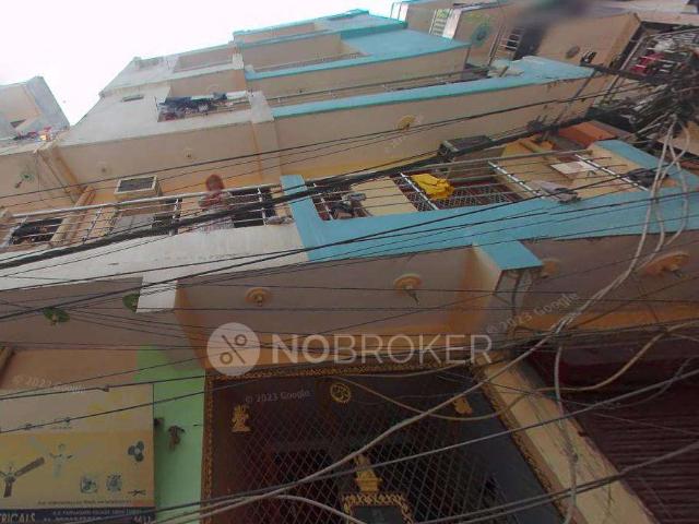 Flat for rent in East Delhi, Deri