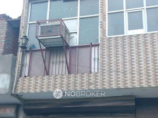 Flat for rent in North Delhi, Deri