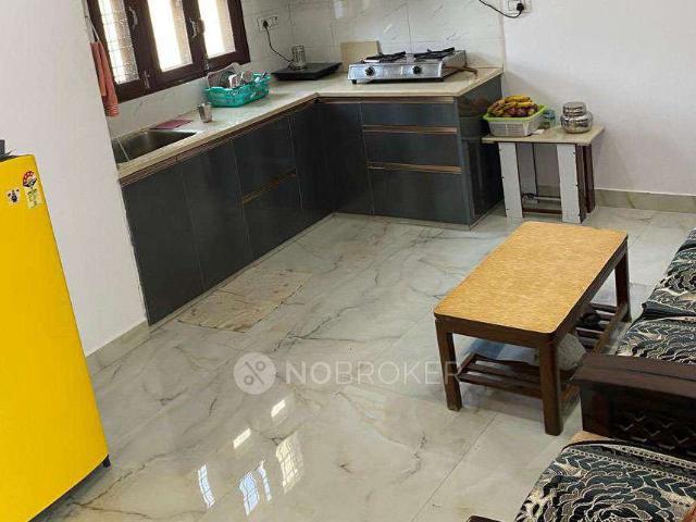 Flat for rent in South West Delhi, Deri