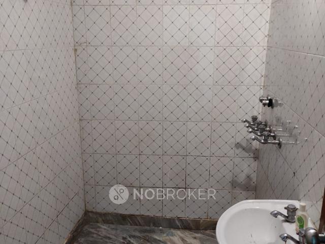 Flat for rent in Deri