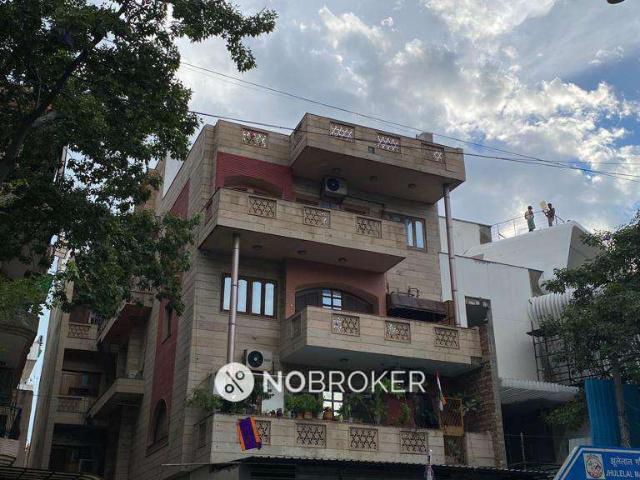 Flat for rent in West Delhi, Deri