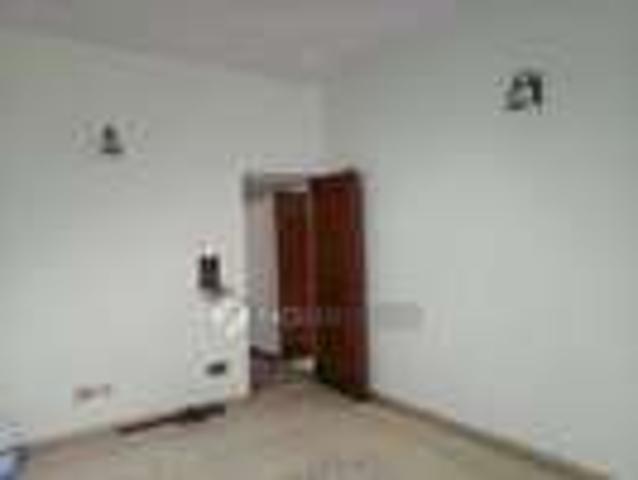 Flat for rent in North West Delhi, Deri