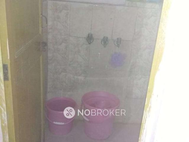 Flat for rent in Sector 10, Noida