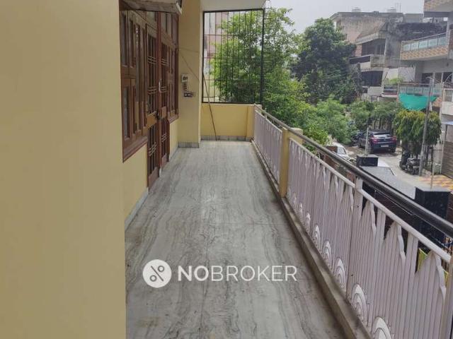 Flat for rent in Hariana