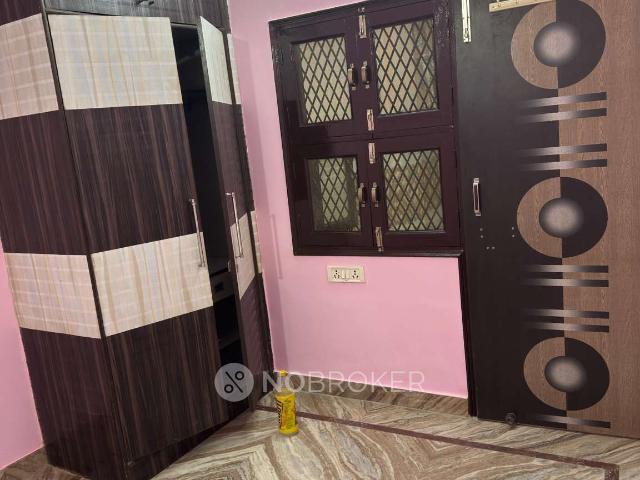 Flat for rent in North West Delhi, Deri