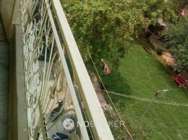 Flat for rent in West Delhi, Deri