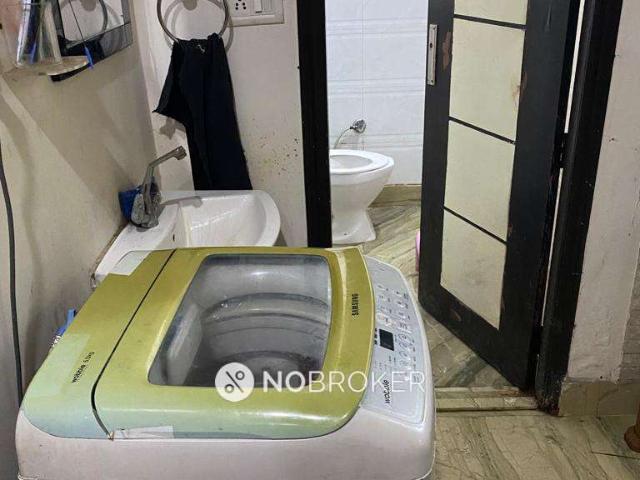 Flat for rent in West Delhi, Deri