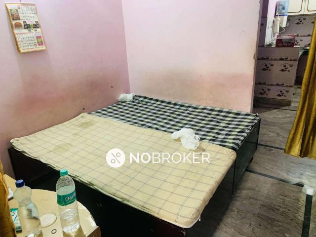 Flat for rent in West Delhi, Deri