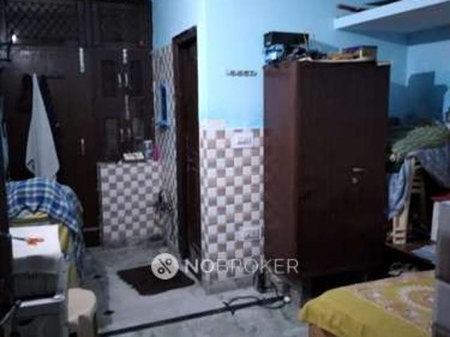 Flat for sale in South West Delhi, Deri