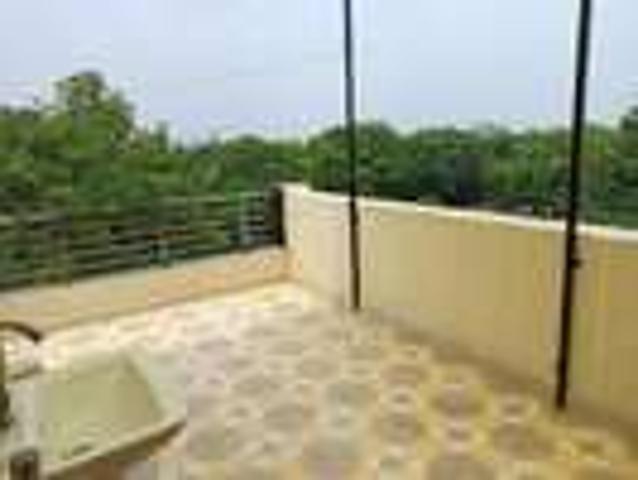 Flat for sale in West Delhi, Deri