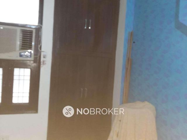 Flat for sale in Mahavir Enclave, Delhi