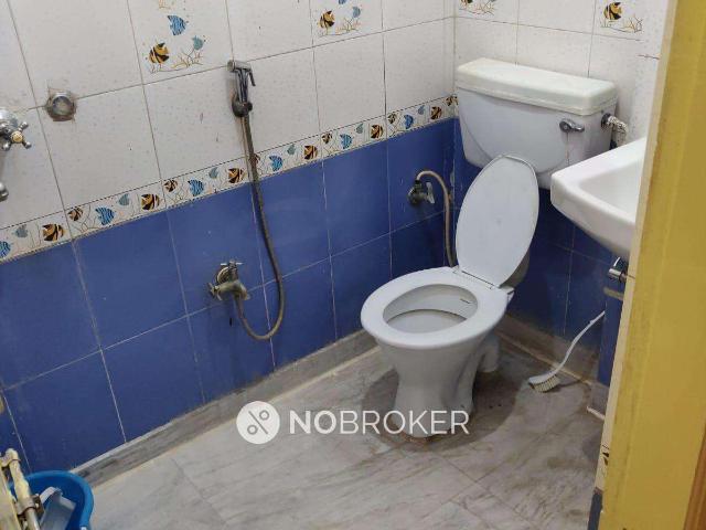 Flat for sale in South West Delhi, Deri