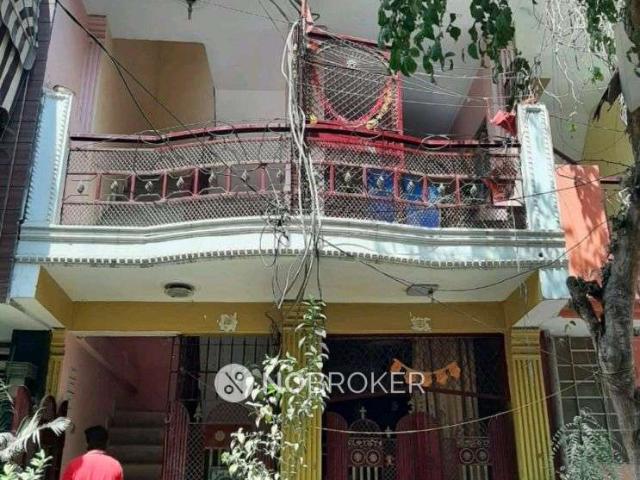 Flat for sale in West Delhi, Delhi