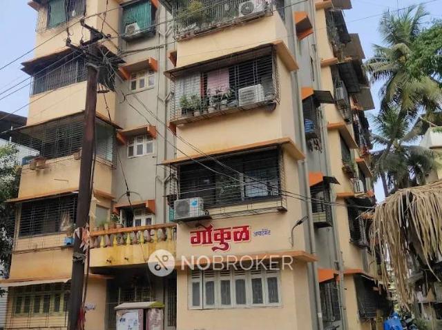 Flat for sale in South West Delhi, Deri