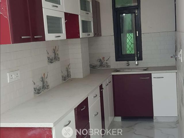 Flat for rent in Deri