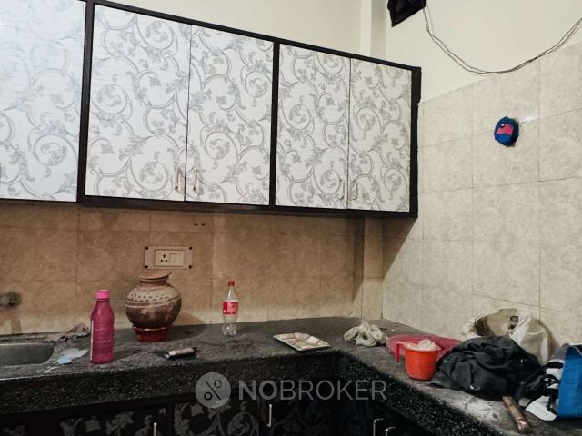 Flat for rent in North Delhi, Deri