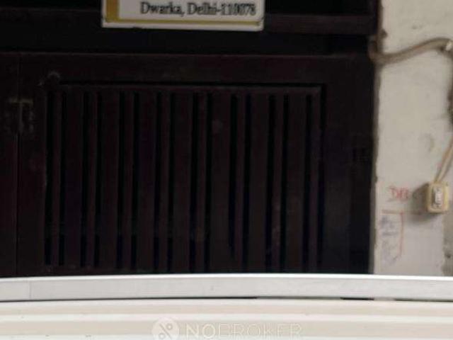 Flat for rent in South West Delhi, Deri