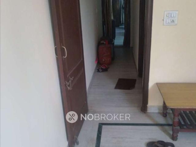 Flat for rent in South Delhi, Deri