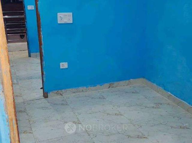 Flat for rent in Deri