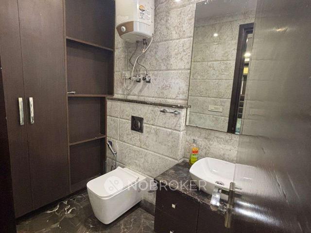 Flat for rent in North West Delhi, Deri