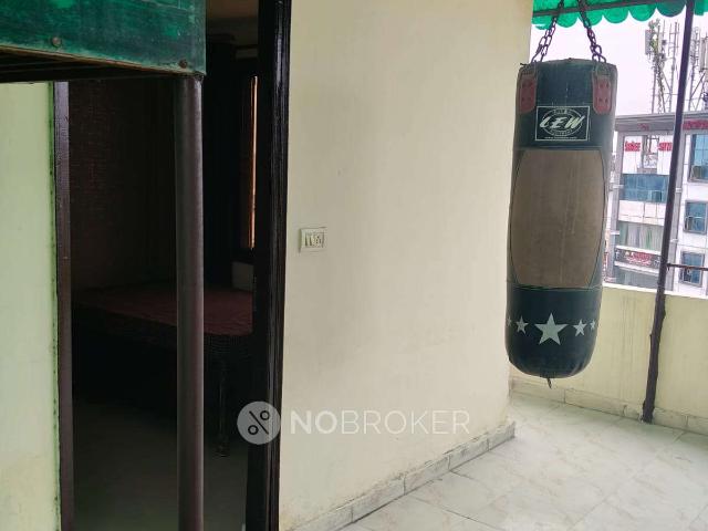 Flat for sale in South West Delhi, Deri