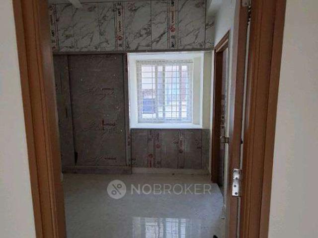 Flat for sale in Gayatri Nagar, Hyderabad
