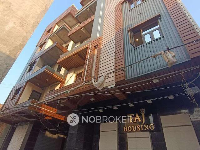 Flat for sale in Razapur Khurd, Delhi