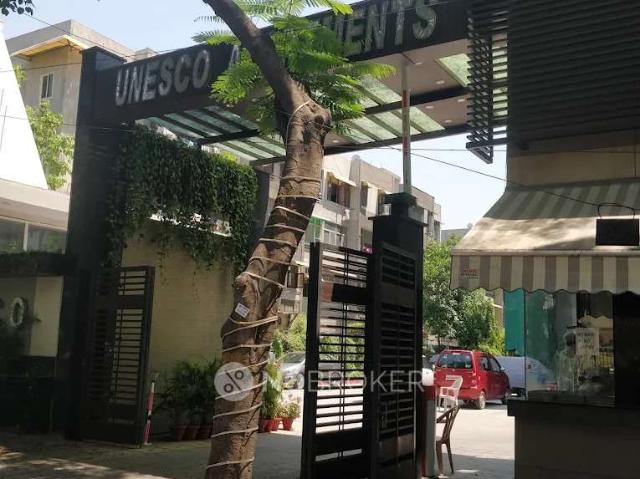 Flat for rent in Indraprastha Extension, Delhi
