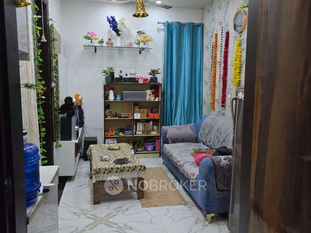 Flat for sale in South West Delhi, Deri