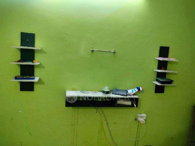Flat for rent in South Delhi, Deri