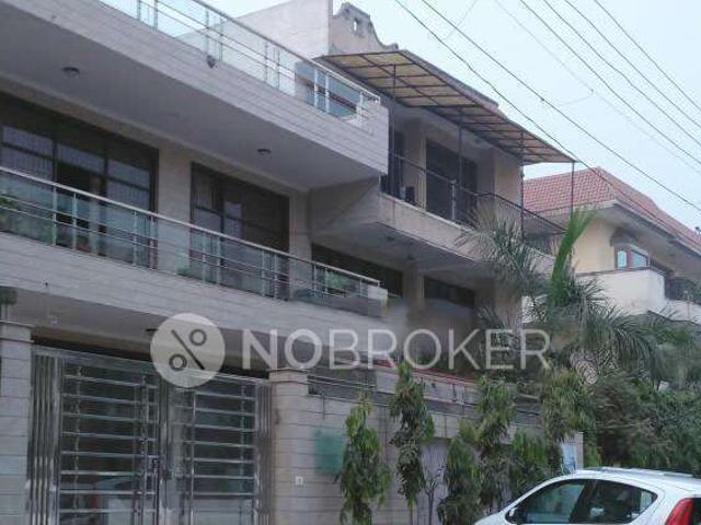Flat for rent in Hariana