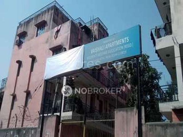Flat for rent in Deri