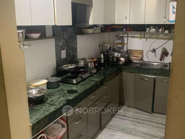 Flat for sale in South West Delhi, Deri