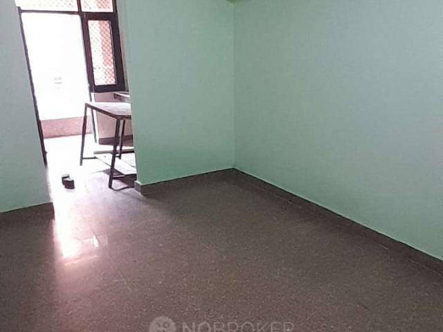 Flat for rent in West Delhi, Deri