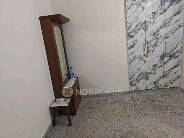 Flat for rent in North West Delhi, Deri