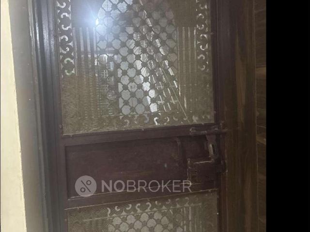 Flat for sale in Uttam Nagar, Delhi