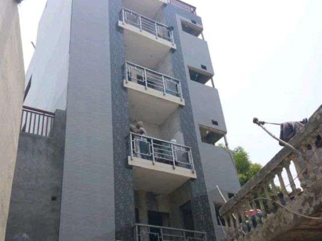 Flat for rent in South Delhi, Deri