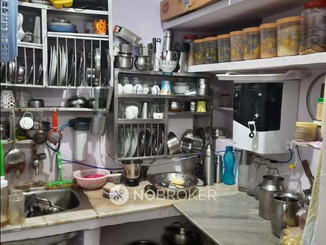Flat for rent in North West Delhi, Deri