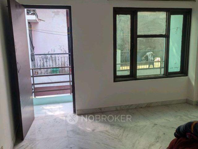 Property for rent in Deri