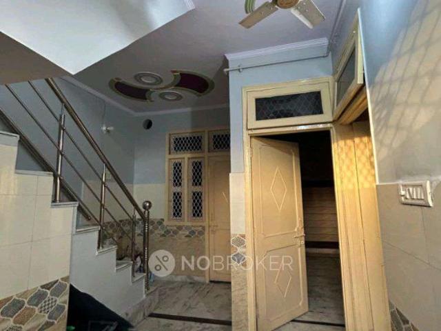 Property for rent in North Delhi, Deri
