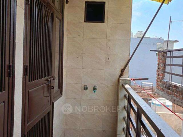 Property for rent in West Delhi, Deri