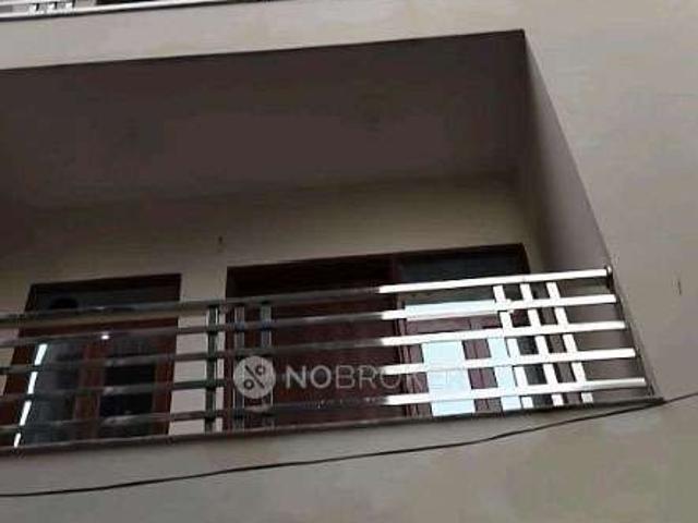Property for rent in Mundka, Delhi