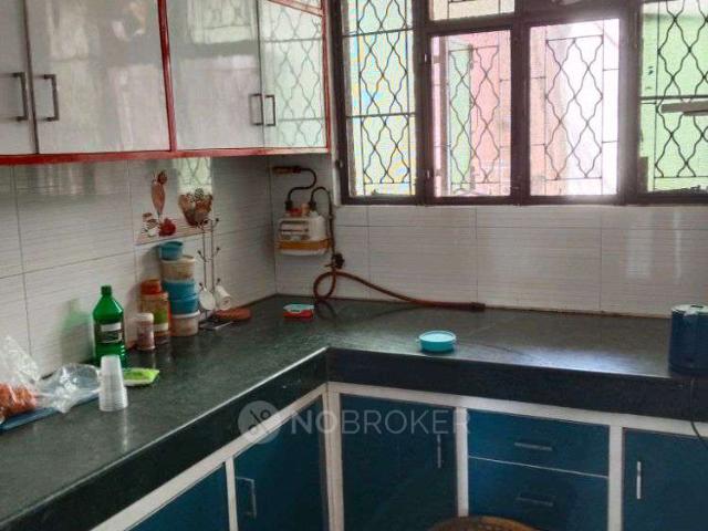 Flat for rent in West Delhi, Deri