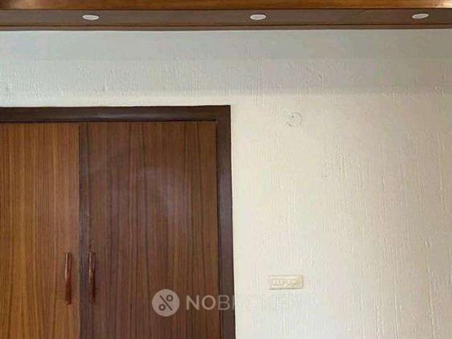 Property for rent in Deri