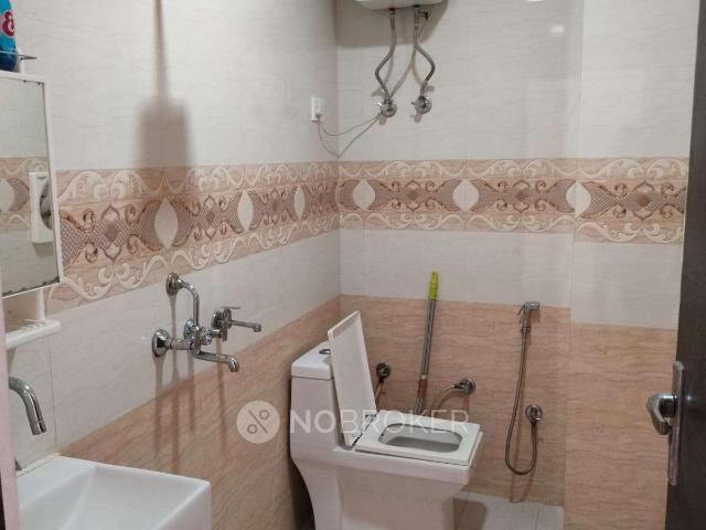Property for rent in East Delhi, Deri