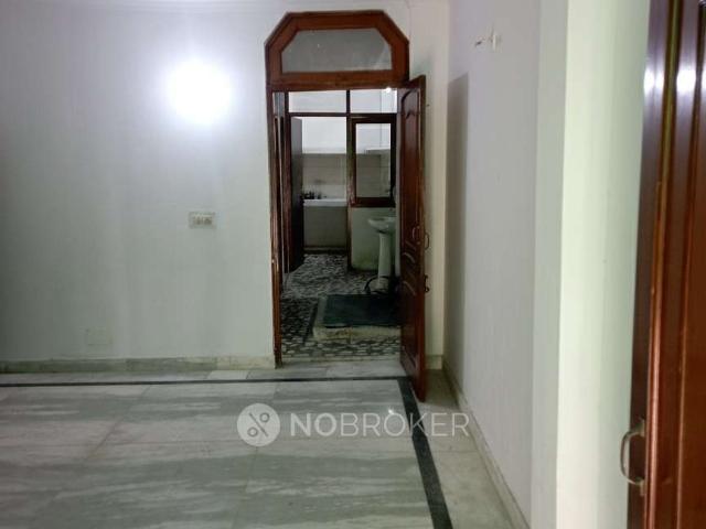 Property for rent in Deri