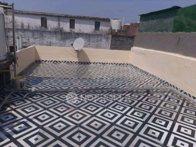 Property for rent in Hariana