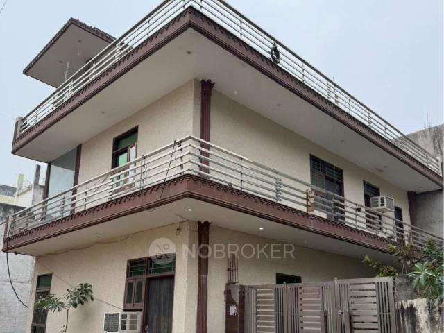 Property for rent in Hariana