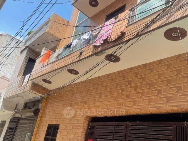 Property for rent in Hariana